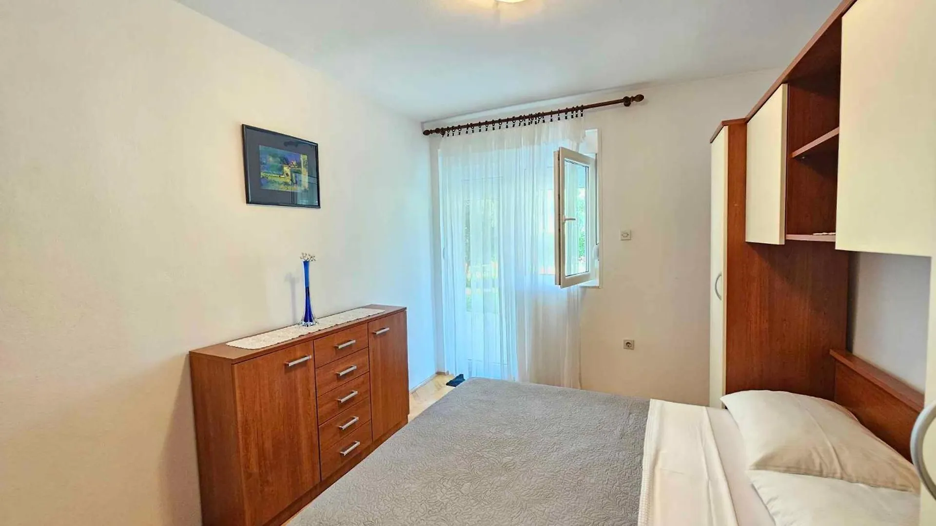 Apartment In Novi Vinodolski 15492